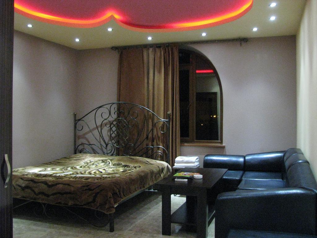 Princ Plaza Hotel Jerevan Værelse billede
