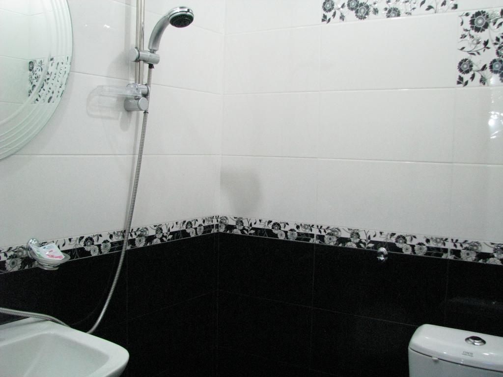 Princ Plaza Hotel Jerevan Værelse billede