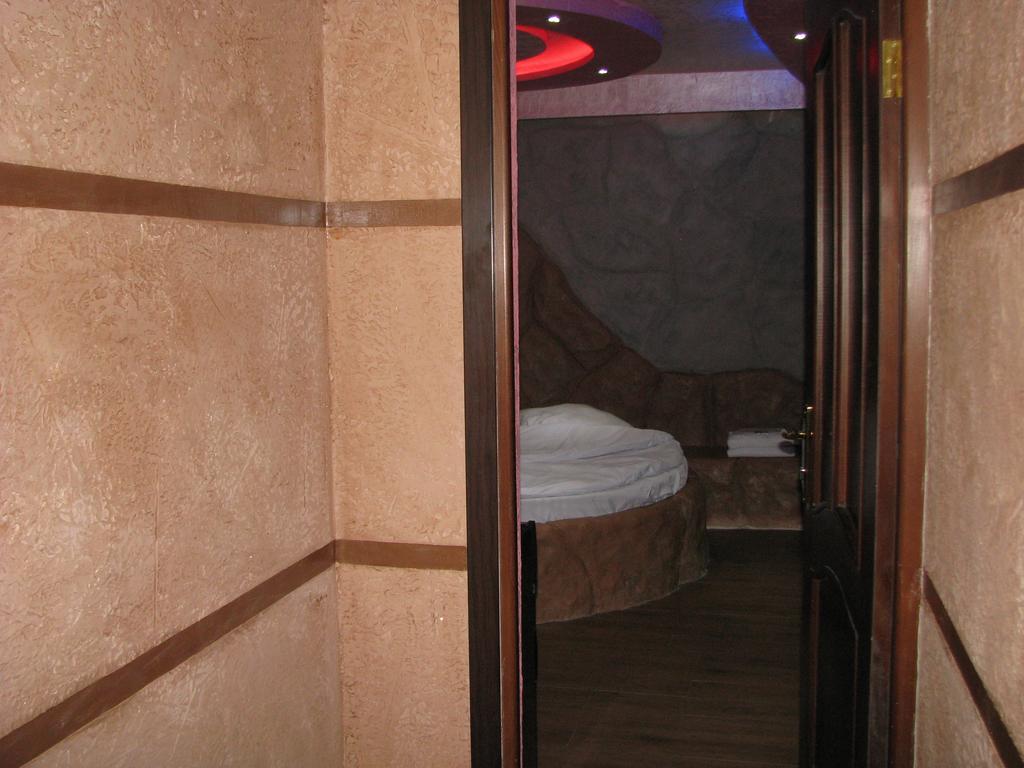 Princ Plaza Hotel Jerevan Værelse billede