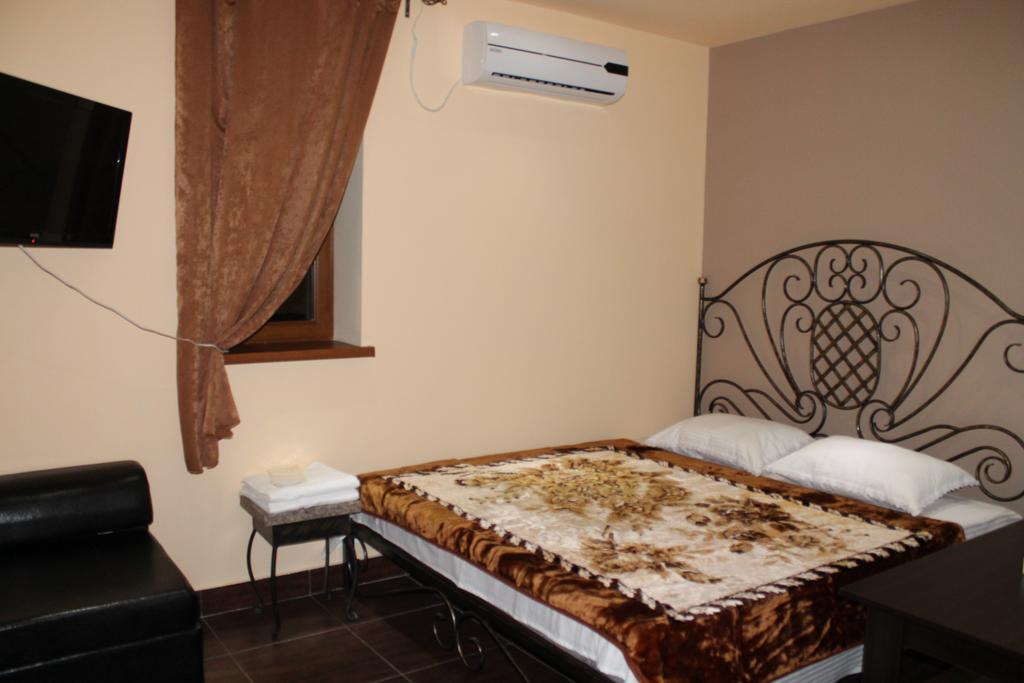 Princ Plaza Hotel Jerevan Værelse billede
