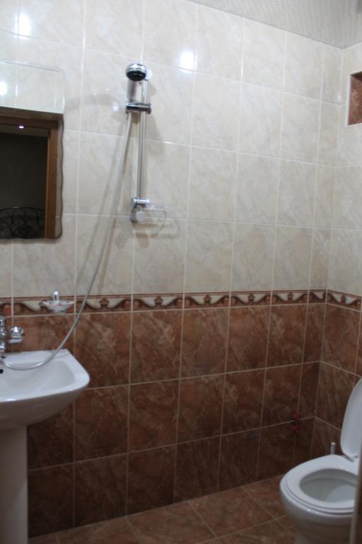 Princ Plaza Hotel Jerevan Værelse billede