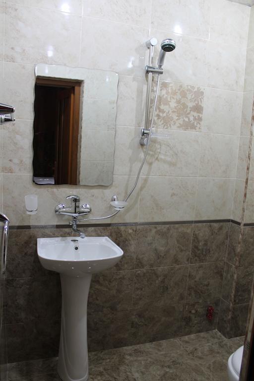 Princ Plaza Hotel Jerevan Værelse billede